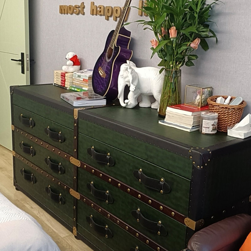 Commode de style chinois, H 34,6 po x l 63 po x P 19,7 po