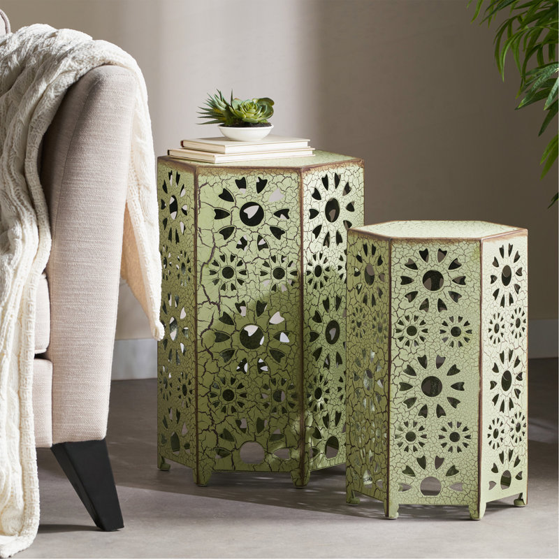 Ensemble de charmantes tables d'appoint pour l'extérieur, Vert