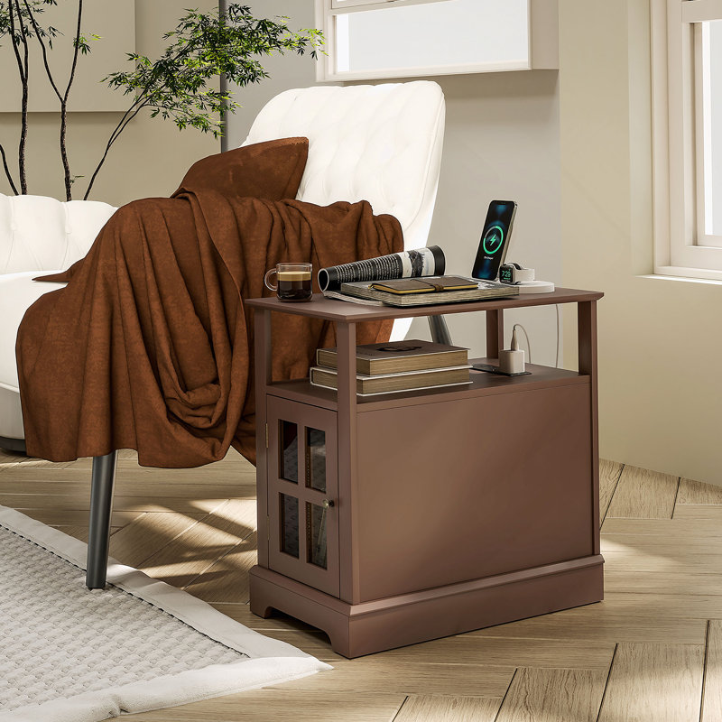 Table de bout fonctionnelle avec station de charge, offrant un rangement caché et une tablette ouverte pour une organisation facile dans les espaces de vie