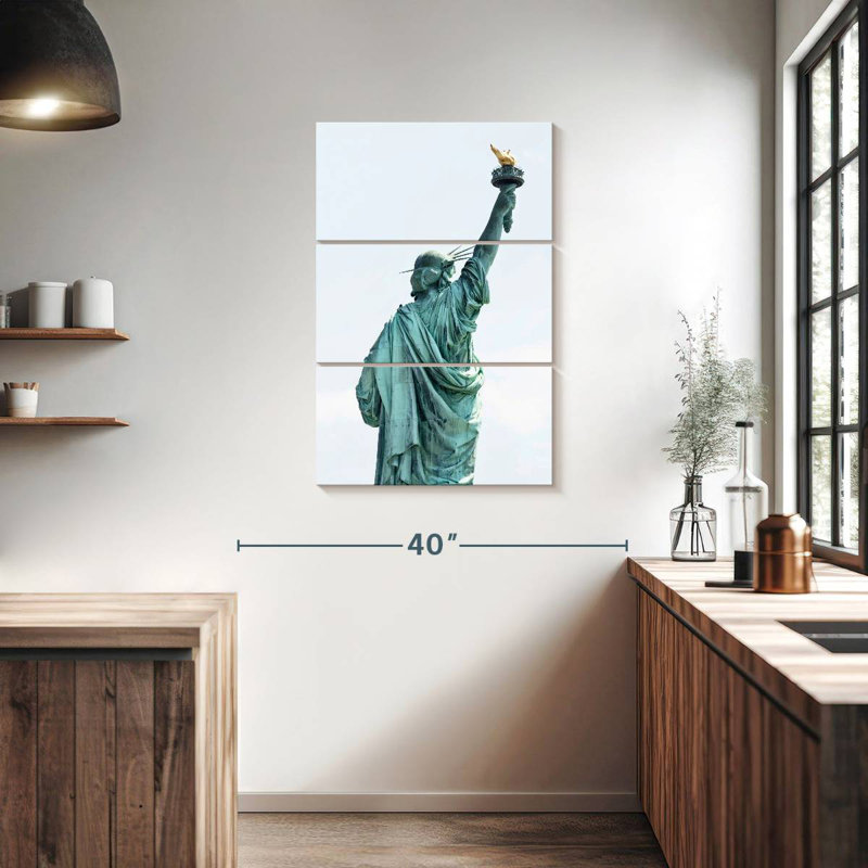 New York Liberty II, H 38 po x l 24 po