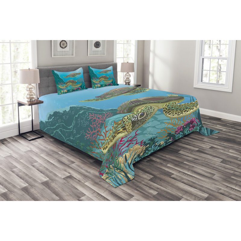 Longshore Tides Bedspread with Pillow Shams, 220 x 264 cm