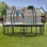 Trampoline 16 pi avec panier de basketball pour enfants et adultes, trampoline extérieur rond avec filet d'enclos et poteaux courbés et échelle