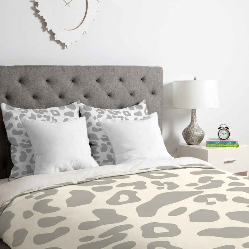 Allyson Johnson Polyester Animal Print Duvet Cover, Queen Duvet Cover + 2 Standard Shams