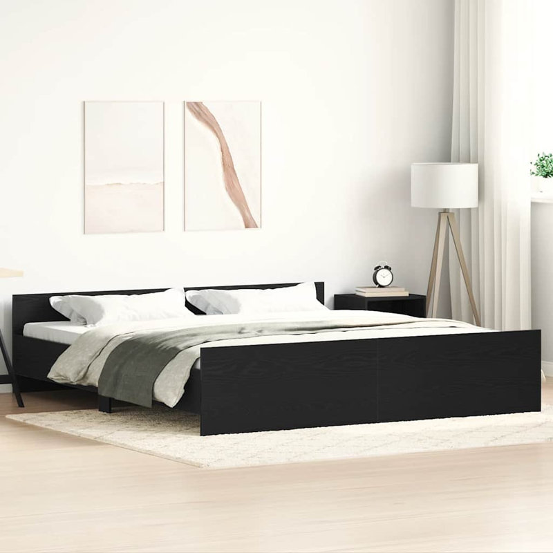 Bed, 200 x 200cm
