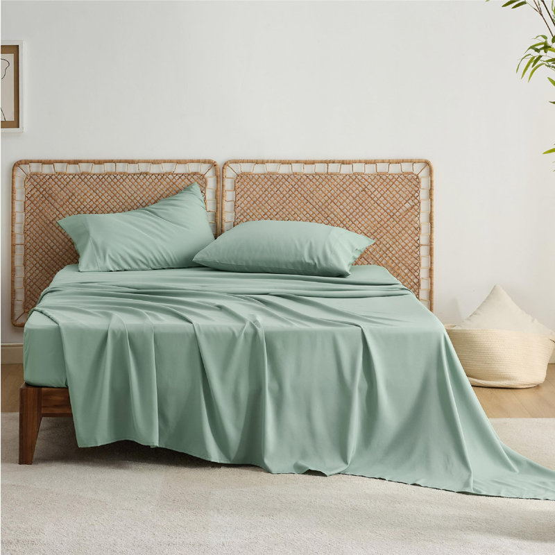Bedsure Polyester & Rayon Derived from Bamboo Sheets, Twin Sheet Set with 1 Pillowcases, Sage Green