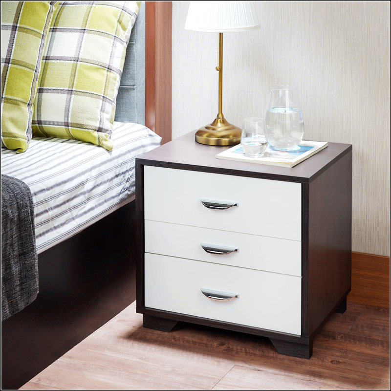 Table d'appoint blanche et noire