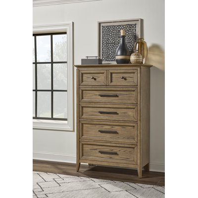 Drawer Chest (5 Drawers, Cedar Lined Bottom Drawer)