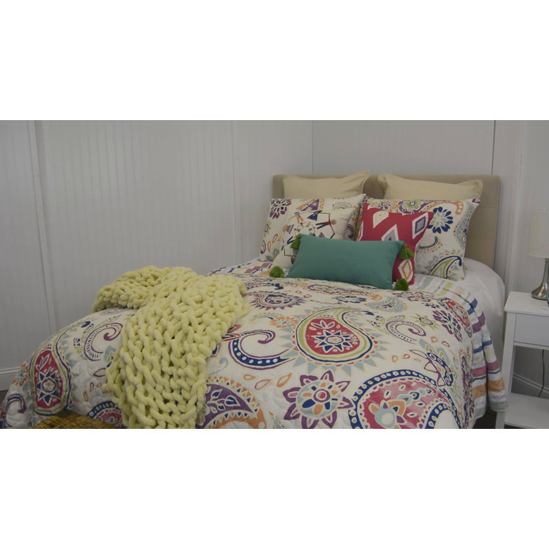 Cali Multicolor Paisley Reversible Microfiber Queen Quilt Set
