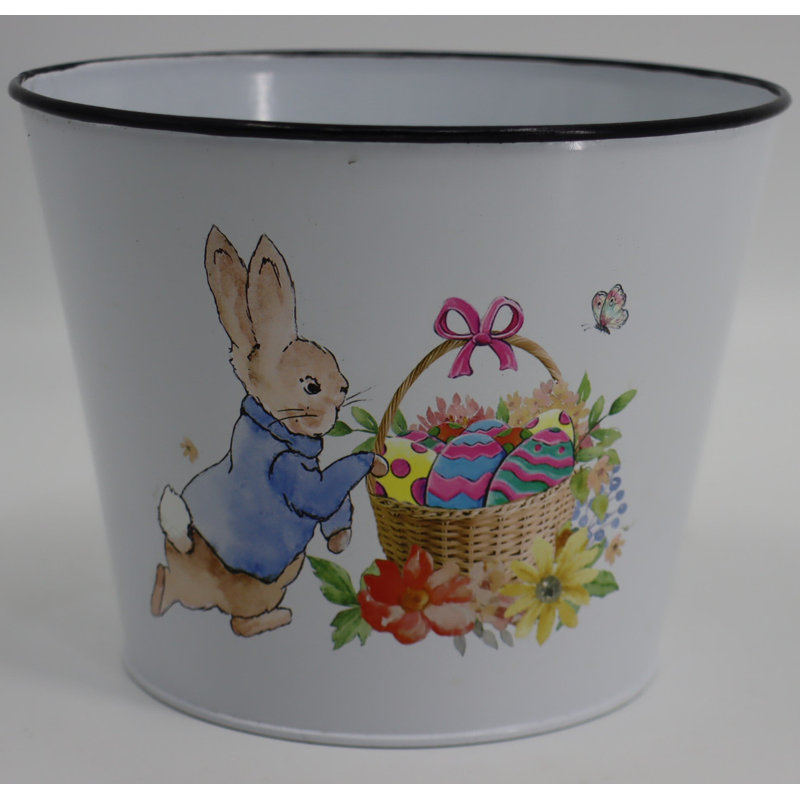 Décalque de lapin de Pâques et panier d'œufs sur pot de fleurs en métal blanc, H 5,25 po x l 6,75 po x P 6,75 po
