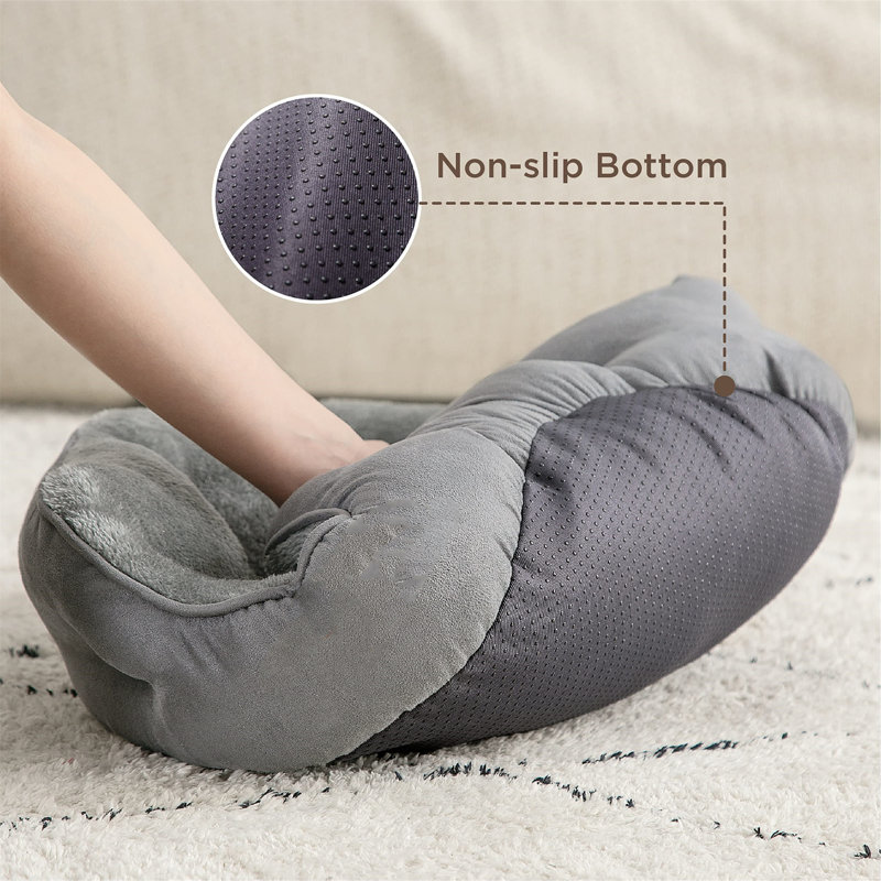 Fairlawn Bolster Pet Bed