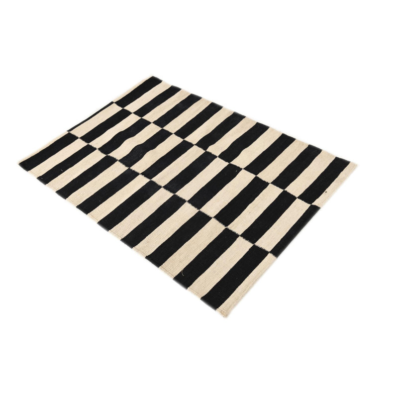 Tapis noir et blanc Otero