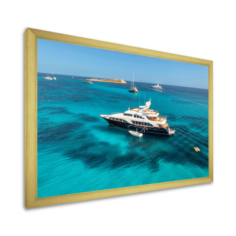 Yacht de luxe sur une aventure en eau libre - Imprimé, Cadre doré simple, H 12 po x l 20 po x P 1 po