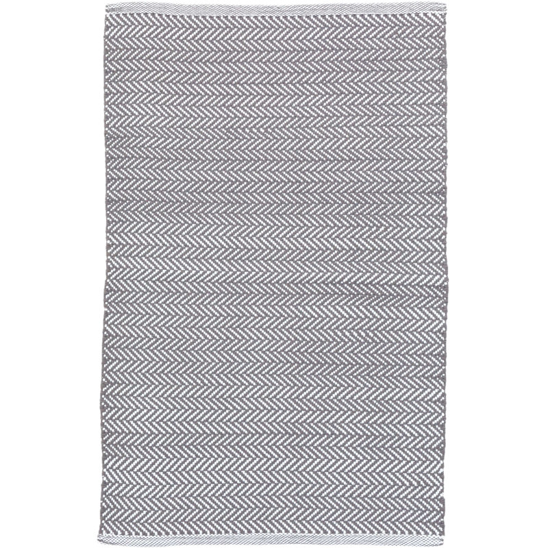 Herringbone Shale/White Handwoven Indoor/Outdoor Rug, Runner 2'6" x 8'
