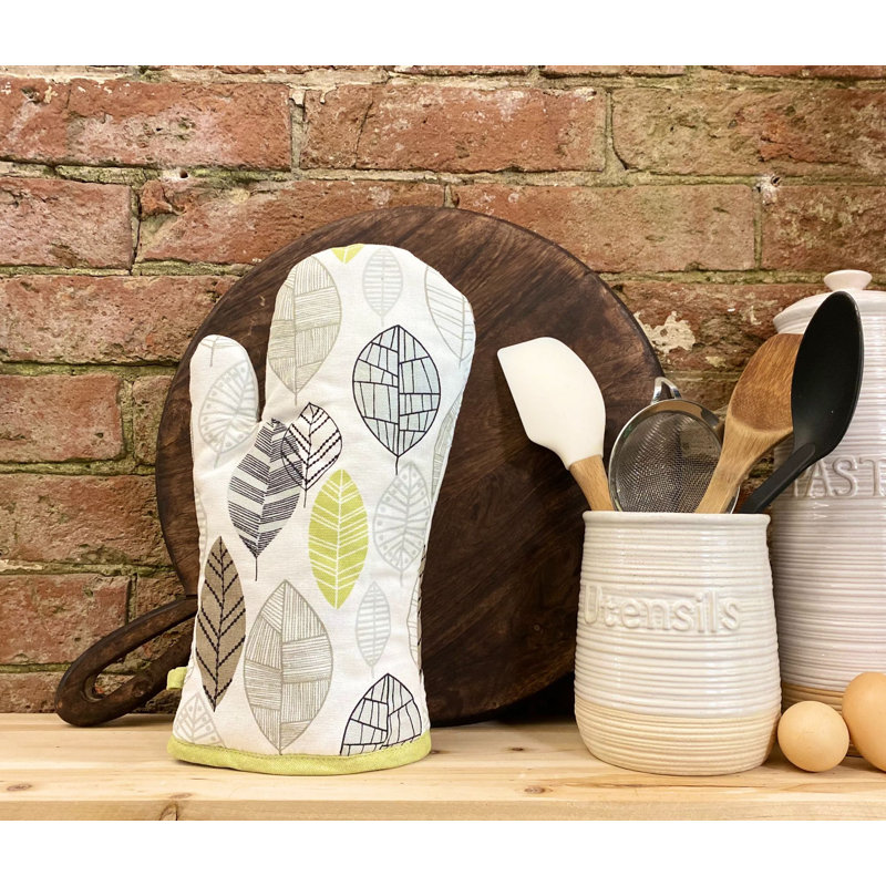Marlow Home Co. Floral Cotton Oven Mitt