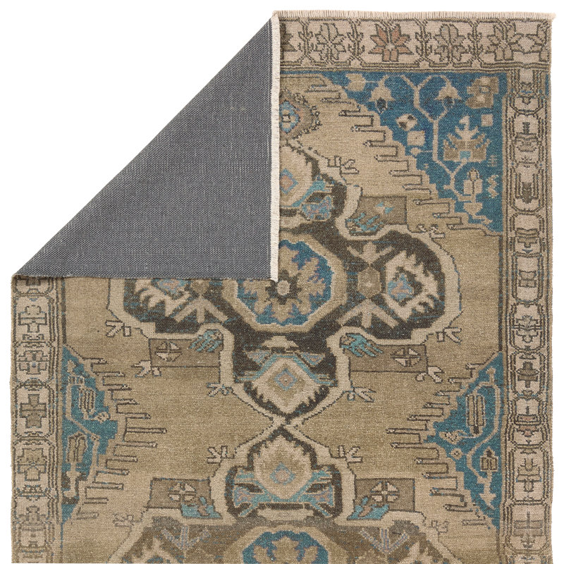 Tapis brun / bleu lavable à la machine Vibe par Bungalow Rose Achel Medallion, Rectangle 7 pi 6 po x 9 pi 10 po