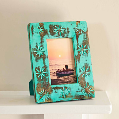6″ x 4″ Varsha Green Distressed Mango Wood Photo Frame