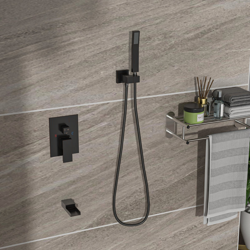Douche huilée en bronze huilé avec bec cascade et baignoire encastrée au plafond, Bronze