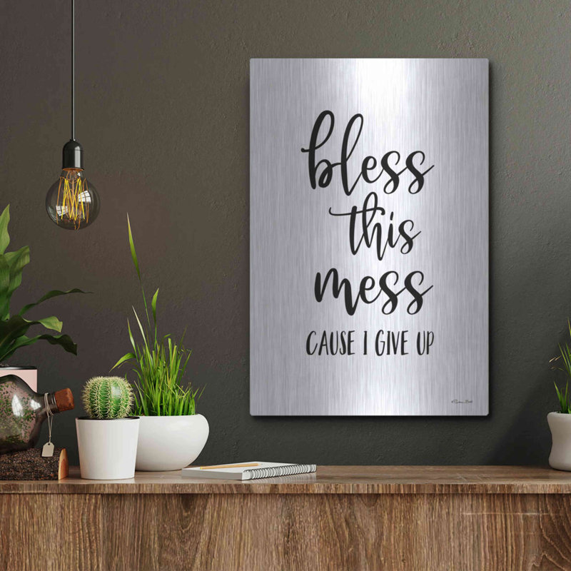 «Bless This Mess» par Susan Ball, art mural en métal, H 16 po x l 12 po