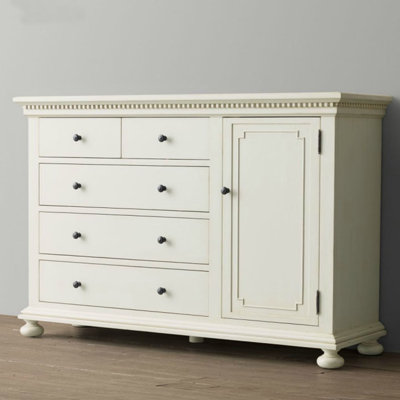 Commode rétro de style européen vieillie