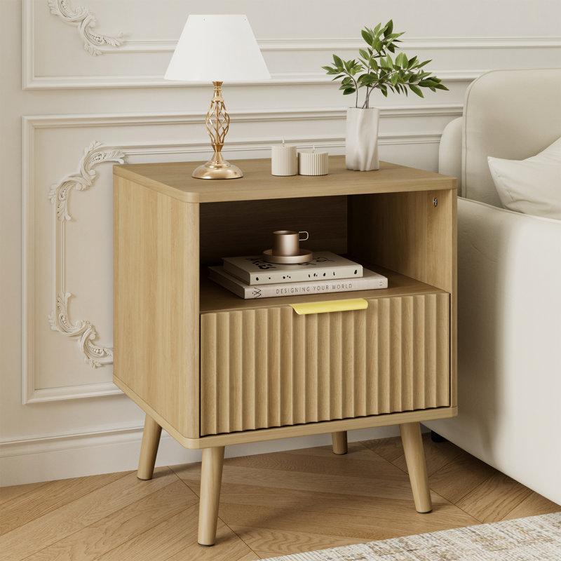 Fluted Nightstand With Curved Profile Design, End Table W/Storage, Bedside Table For Bedroom, Living Room, Oak, 1 Piece