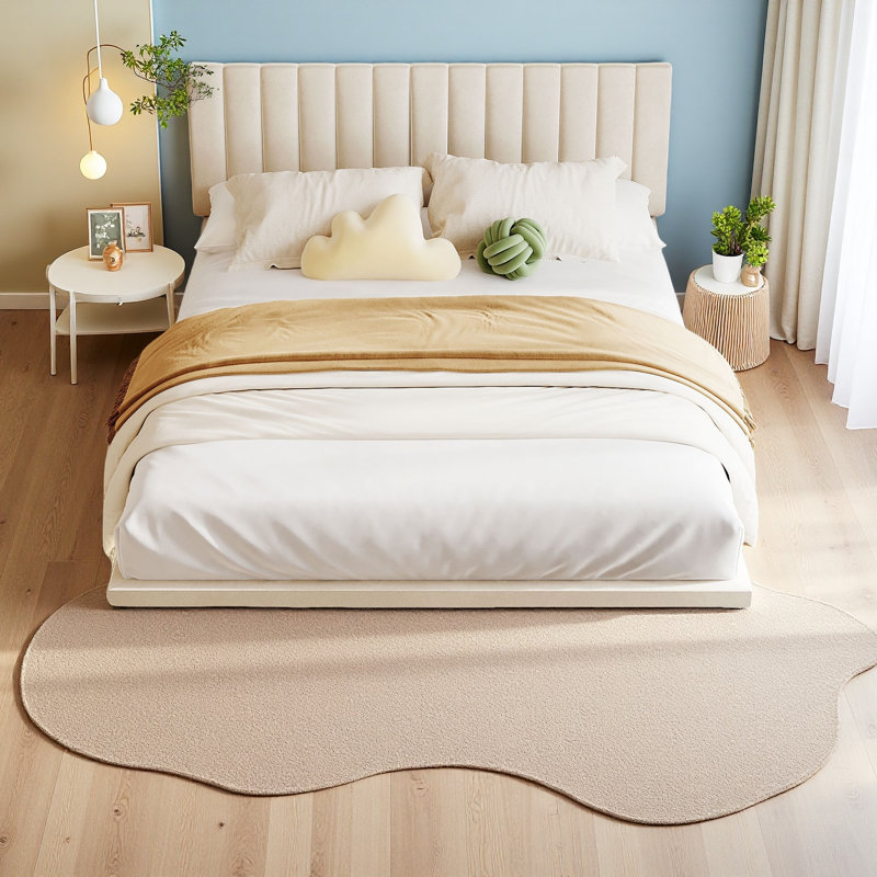 Grand lit tapissier avec lumière et tête de lit, lit plateforme en velours flottant, Beige