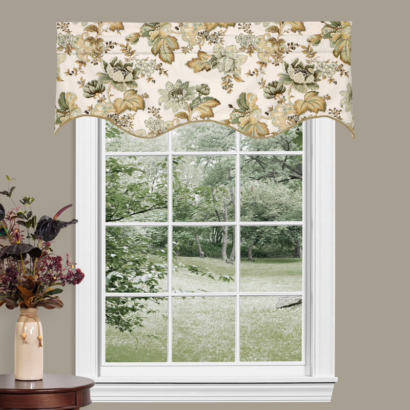 Pontoise Traditional Cotton Floral Filler Valance