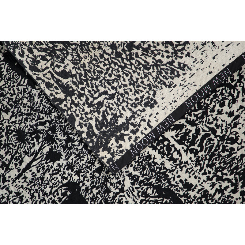 Classic Collection Hand Knotted Wool Abstract Area Rug, Rectangle 4' x 6'