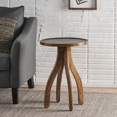 Table d'appoint inspirée en bois pour une maison à la mode