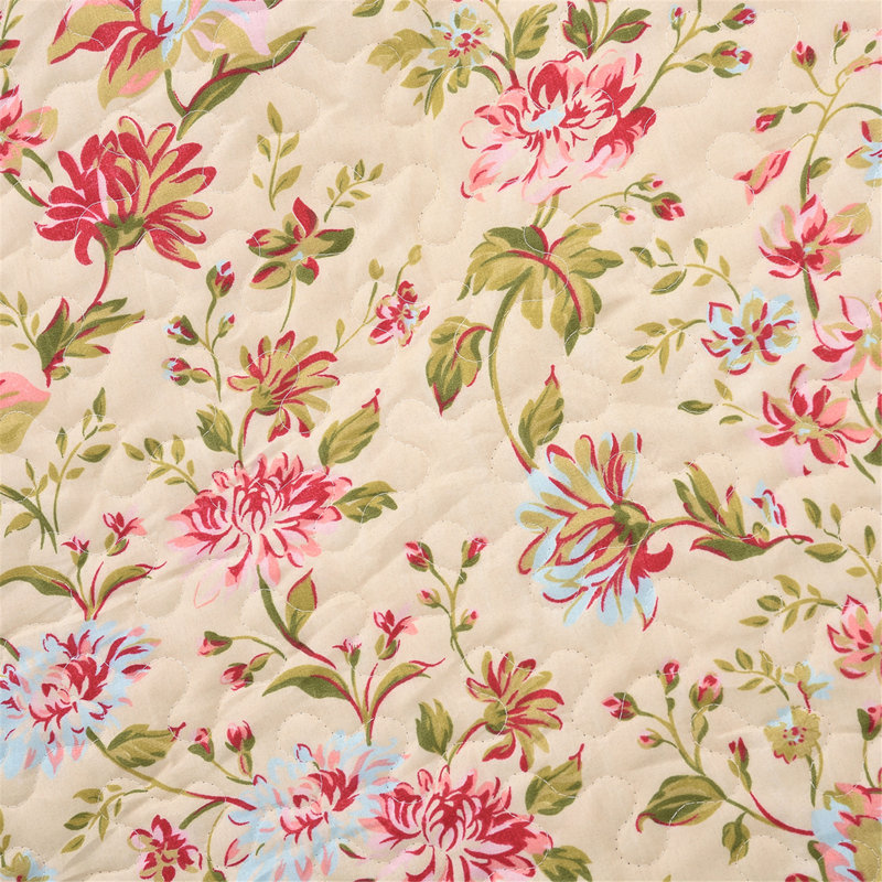 Vanhoose Floral Quilt, King Quilt + 2 Shams, Beige/Pink