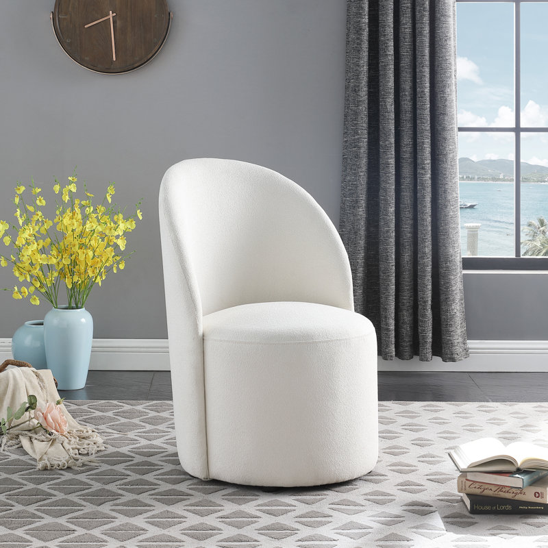 Fauteuil demi-tonneau l 24 po Yulon, Tissu crème bouclé