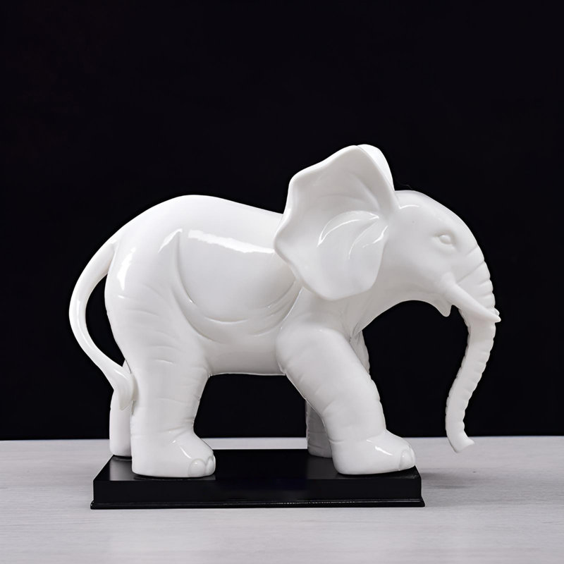Charmante sculpture d'éléphant en céramique