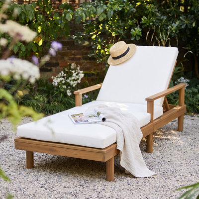 Chaise longue d'extérieur réglable à 5 positions avec structure en bois massif, coussins épais et accoudoirs Jovi