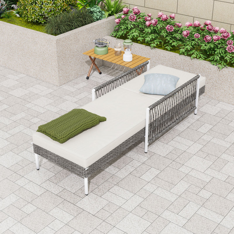 Chaise longue en rotin PE tissé à la main toutes saisons avec caractéristiques réglables et structure robuste, coussin, Gris