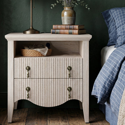 Avenall Nightstand With Charging Station, Vintage Bedside Table With 2 Fluted Drawers And Open Shelf, Rustic End Table With Power Outlet And Usb Ports For Bedroom, White Oak