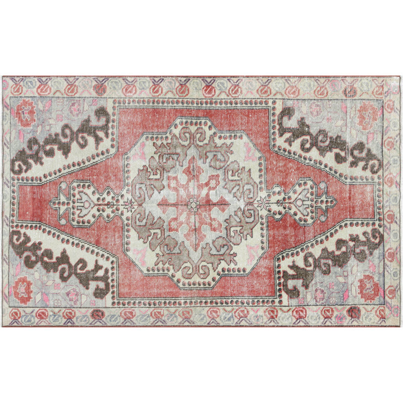 Tapis unique en laine noué à la main des années 1960 de 4 pi 2 po x 6 pi 7 po en rouge / bleu / beige / noir