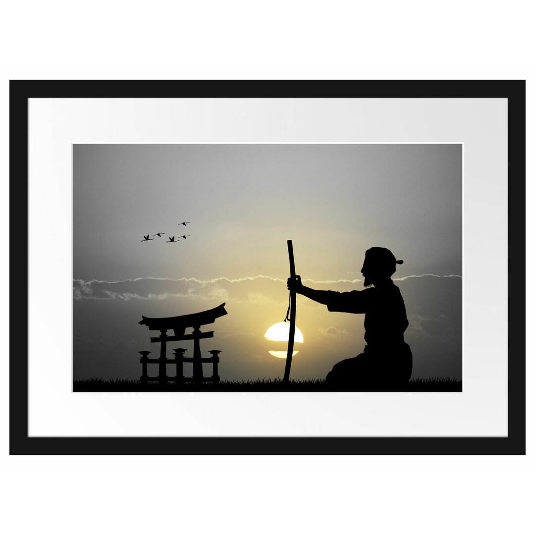 Samurai Meister vor dem Horizont Gerahmter Fotodruck