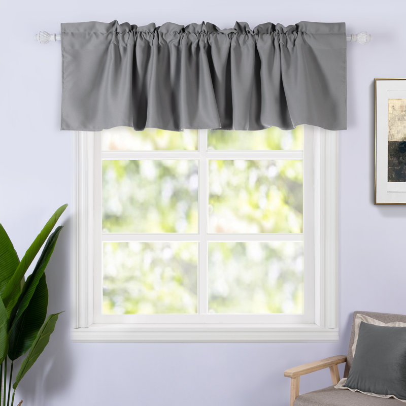 Cantonnière sur mesure de couleur unie Poff 84 "Poff