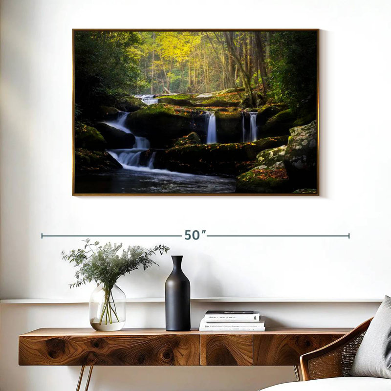 Stream In The Smokies, Cadre flottant doré, 40 po x 27 po