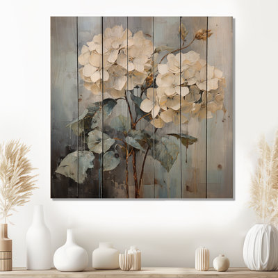 Hortensias bleus en fleurs dans des tons de gris - Art mural en bois d'hortensias sur bois de pin naturel
