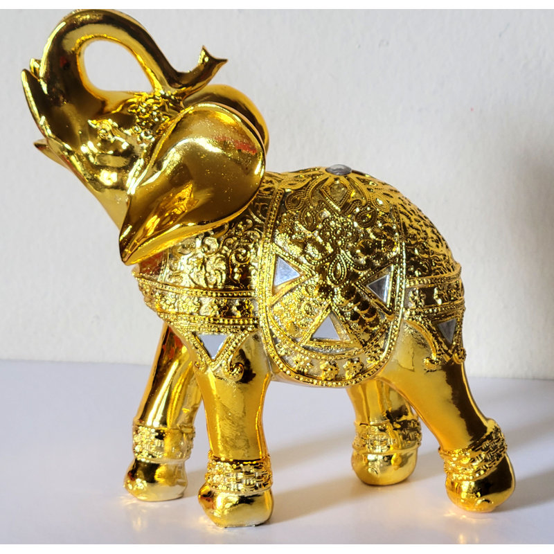 Animals Figurines & Sculptures, 8" H x 8" W x 3" D