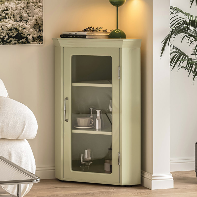 Blanc massif + bois manufacturé + vitrines