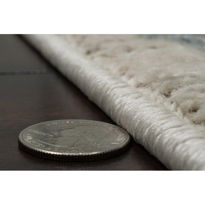 Tapis beige Omarion, Rectangle 6 pi 7 po x 9 pi 2 po