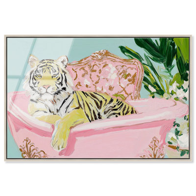 Décoration murale de salle de bain «Tiger in the Tub II» par Art Remedy, cadre argenté, 45 x 30