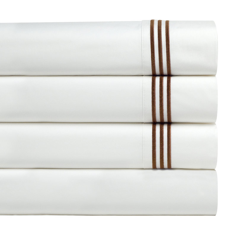 Ensemble de draps brodés en percale 100% coton à densité de tissage 300 fils Pointehaven, Très grand californien, Ivoire
