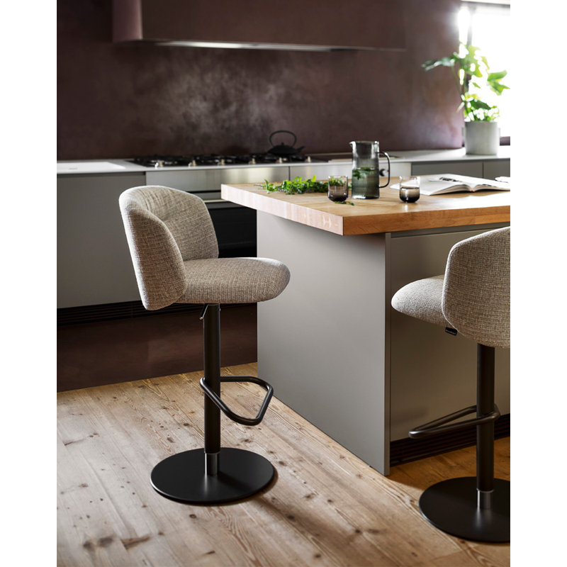 Sweel Adjustable Stools, null