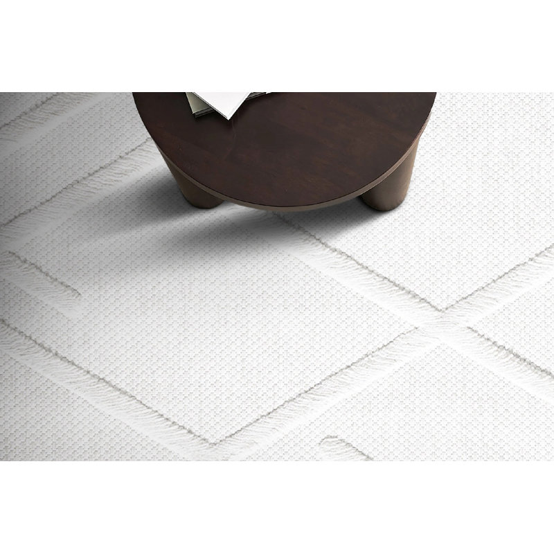 Élégant tapis blanc, 5,2 x 7,5 pi | 100% polypropylène, hauteur des poils de 0,4 po, 1400 g / m² | Tissé à la machine avec une base en coton / jute durable, 89600 points de fil | Facile à nettoyer, parfait pour le salon et la chambre à coucher