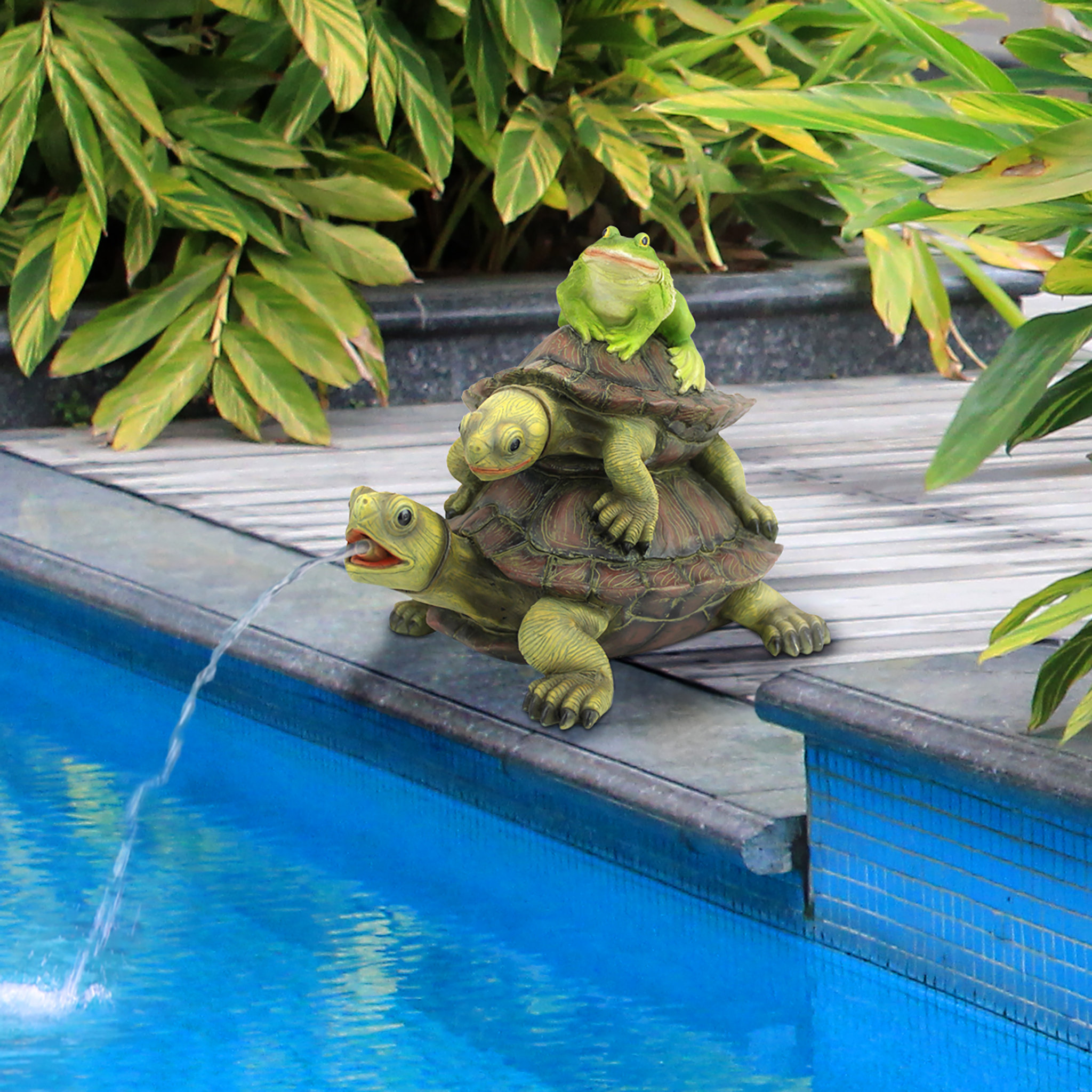 Along for the Ride, Frog and Turtles Spitter Piped Statue