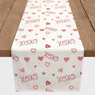 XOXO Pattern Table Runner