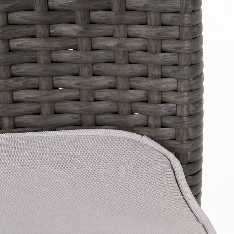 Chaise d'extérieur empilable en rotin PE avec structure en fer et coussins (ensemble de 4), osier gris