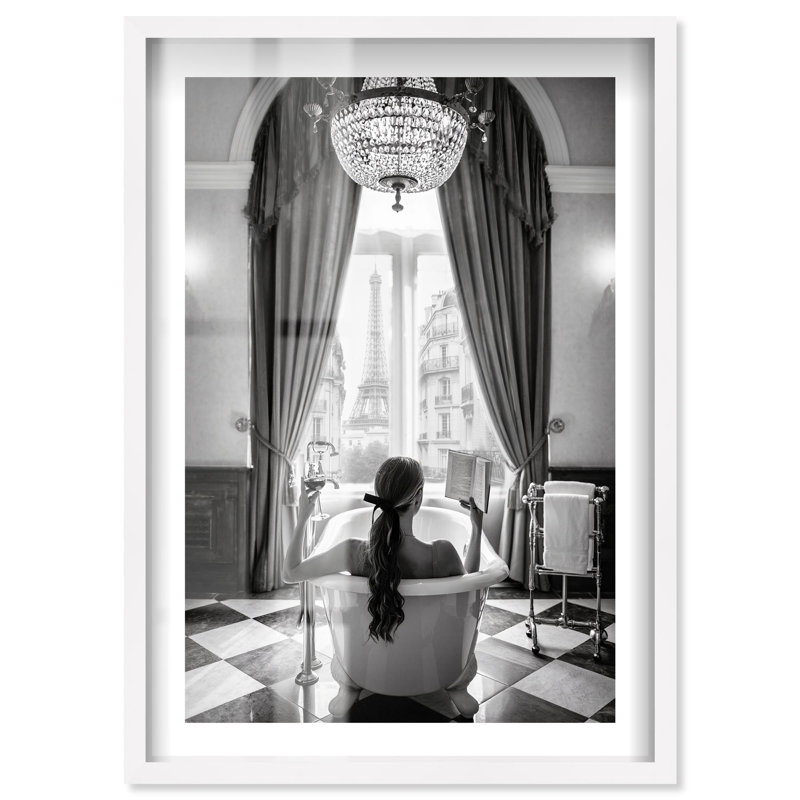 Décoration murale "Her prive I" Shadowbox Print Glam par Notoriart, cadre blanc, 37 x 55, Cadre blanc, H 55 po x l 37 po